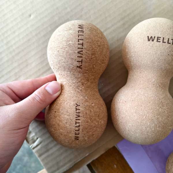 Erdnuss-Faszienball mit Logo